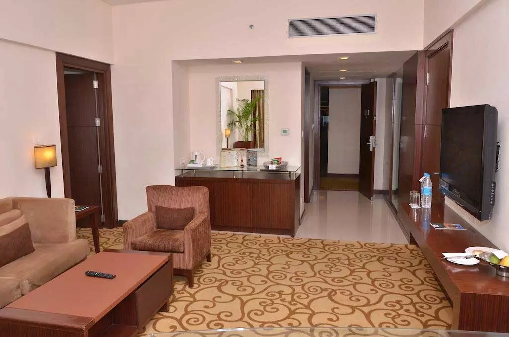 هتل کانتری این اند سویت در شهر دهلی